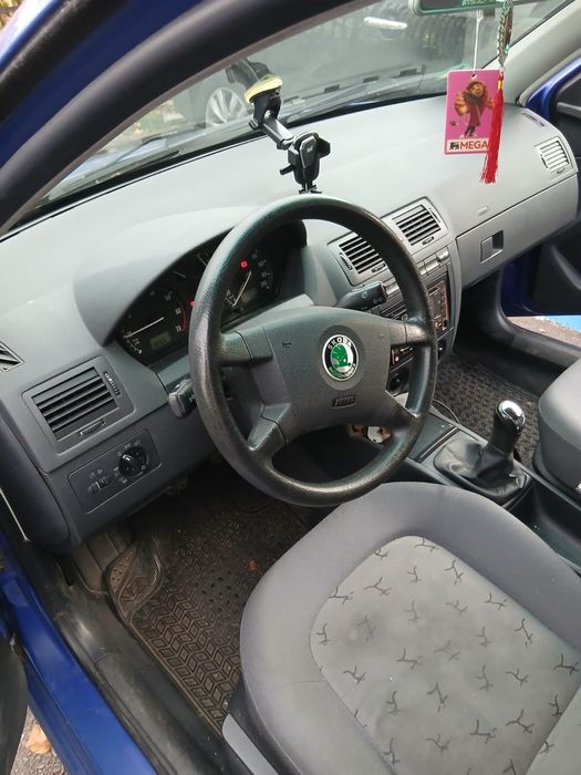 Vand Skoda Fabia. Toate actele la zi! Ofer fiscal! Nu accept schimburi