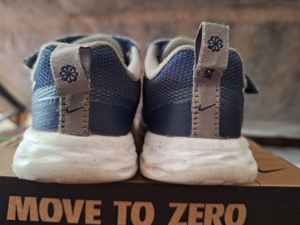 Nike revolution 6