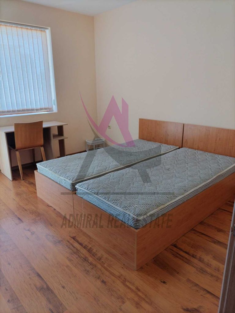 Дава се под наем Тристаен апартамент в Варна, Левски - 70 кв.м за 550 € - Снимка #2