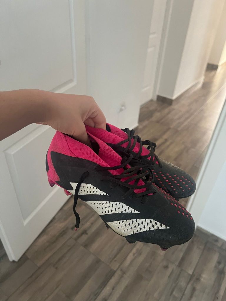 Ghete Fotbal Predator Elite marime 38
