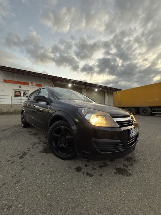 Opel Astra H 1.6 benzina Twinport 105 CP