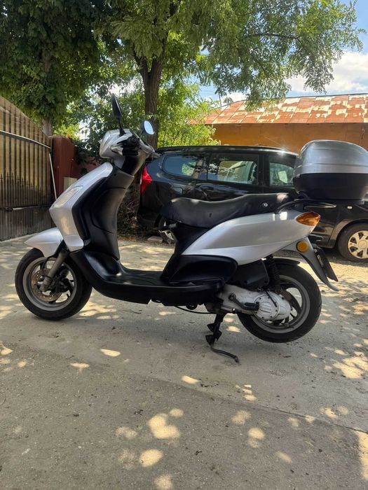 Se vinde Piaggio Fly 100