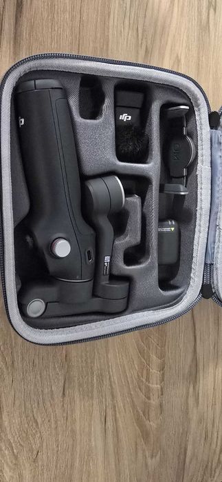 DJI Osmo Mobile 7P – ca nou + BONUS microfon DJI Mic Mini + Geantă