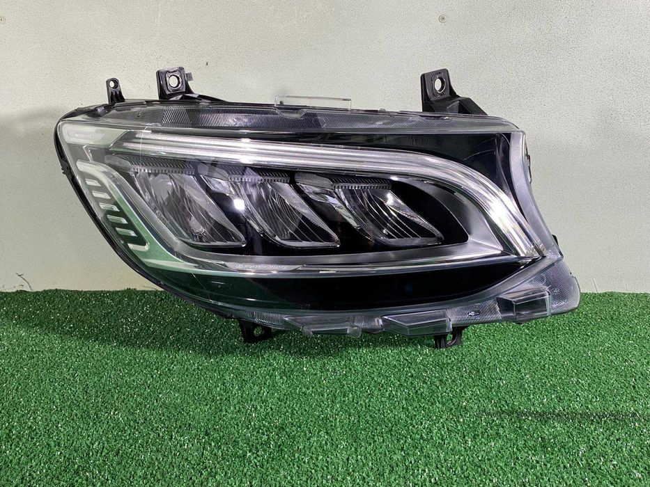 фар десен Mercedes Sprinter full Led 2018-2025 г. #1034V