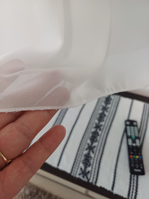 Bluza  eleganta potrivita 46 EUR