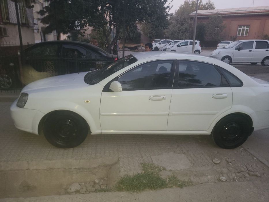 Lassti 2005 holat yaxw