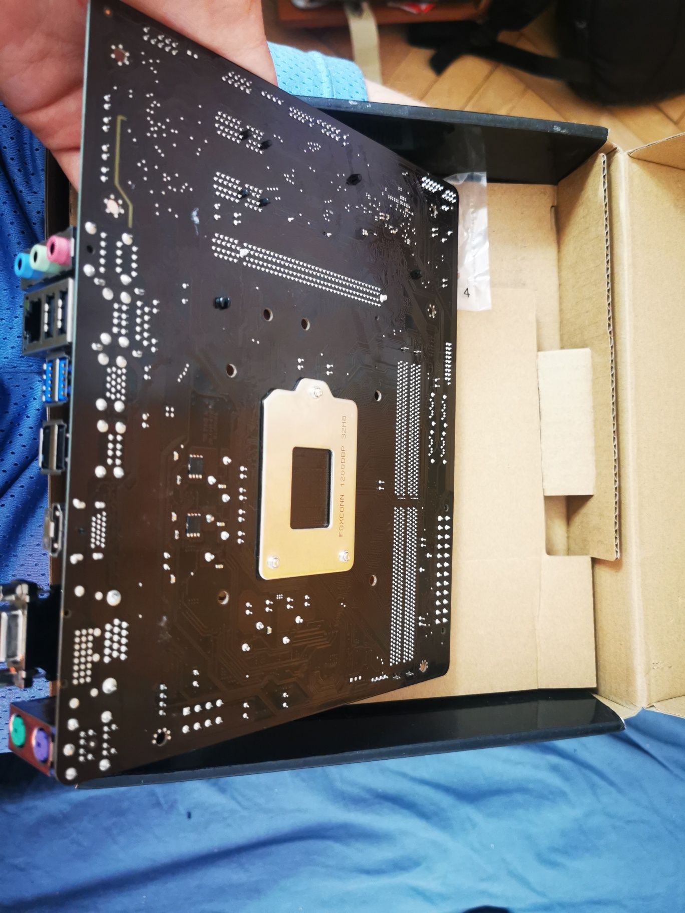 Placa de baza gygabite h410m h v2