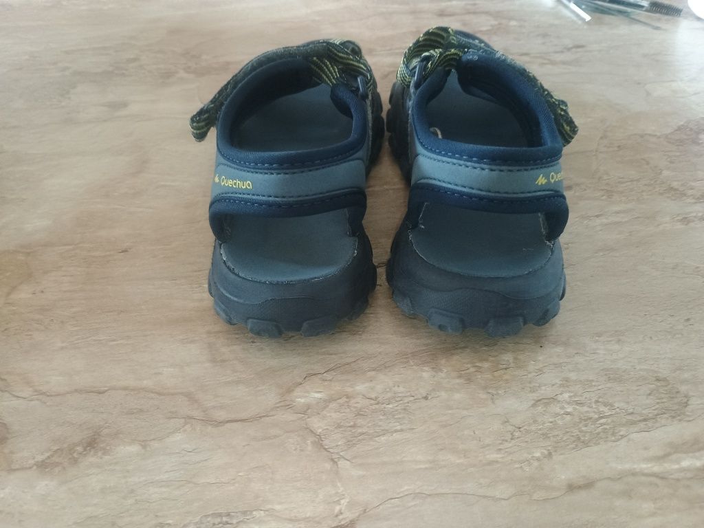 Сандали Decathlon 32-33 номер