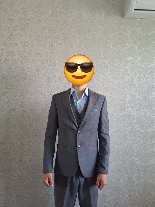 Костюм тройка для