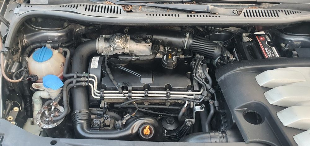 Motor 1.9 tdi BXE 105 cp euro 4 golf 5 touran passat b6 seat skoda