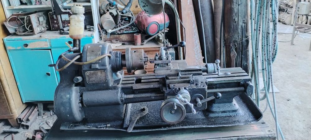 Токарный станок ТВ16