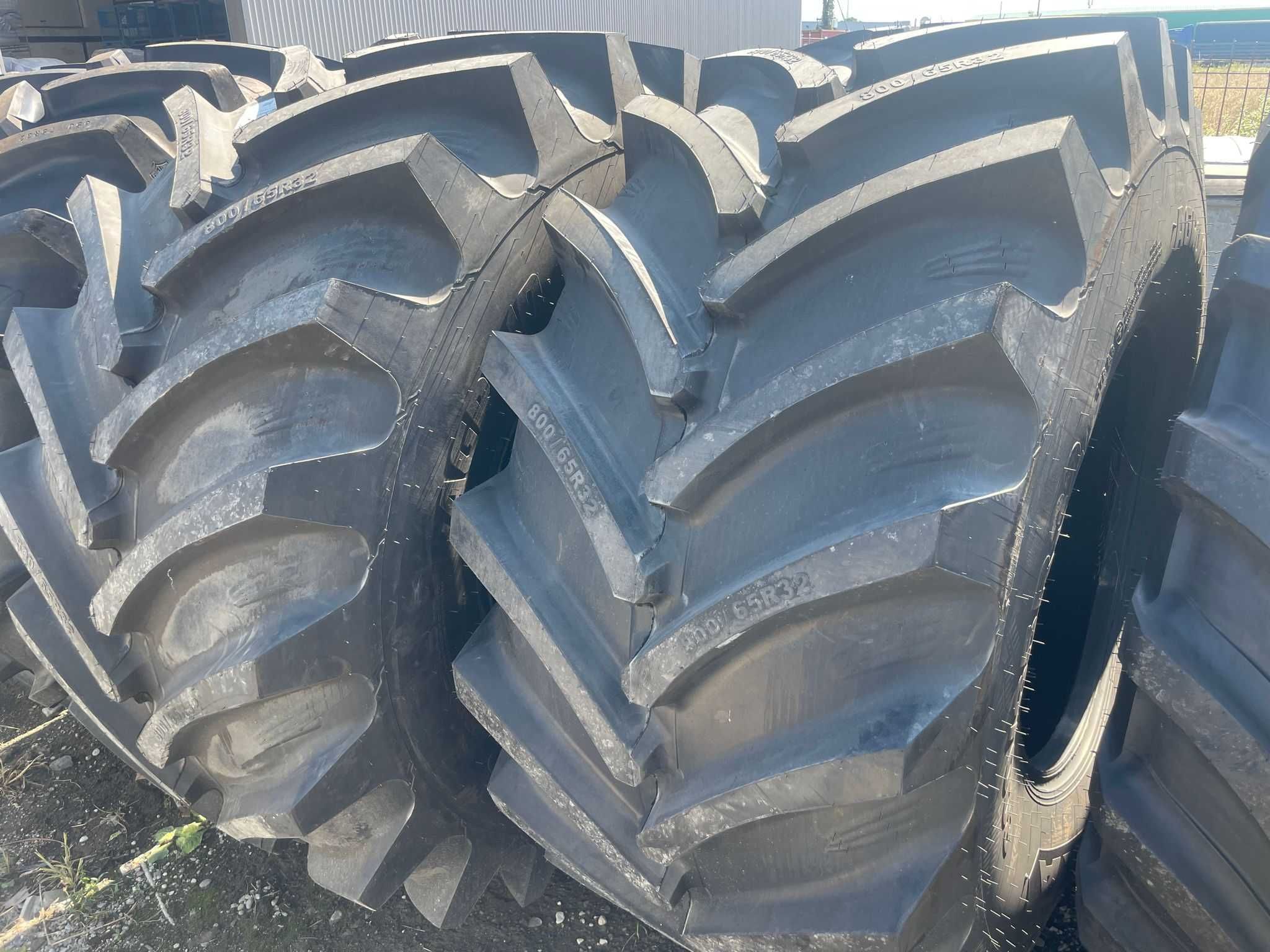 800/65R32 anvelope combina new holland radial tubeless Livrare Oriunde