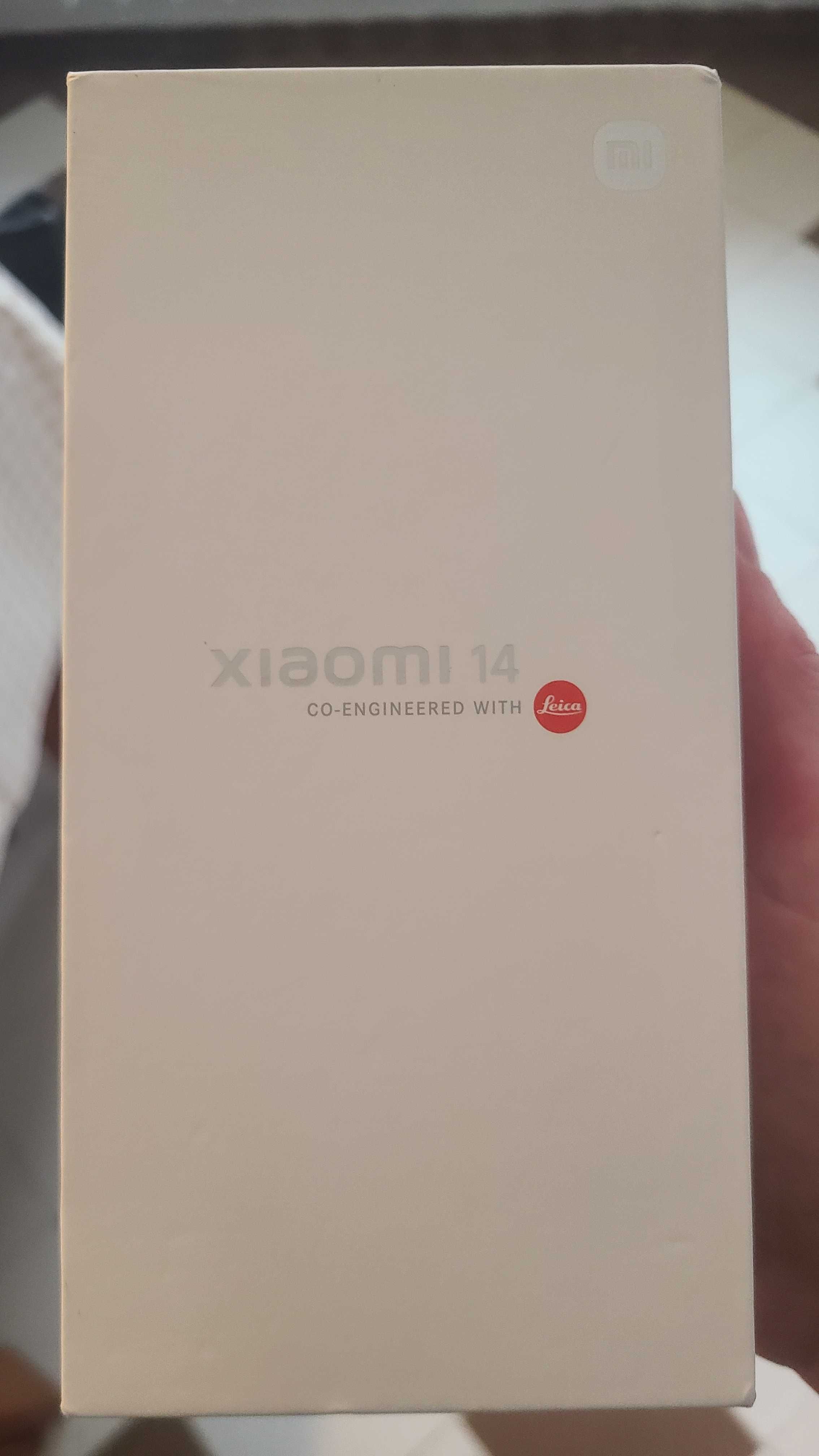 Xiaomi 14 Dual sim 5G и с български език/Android auto или глобален ром