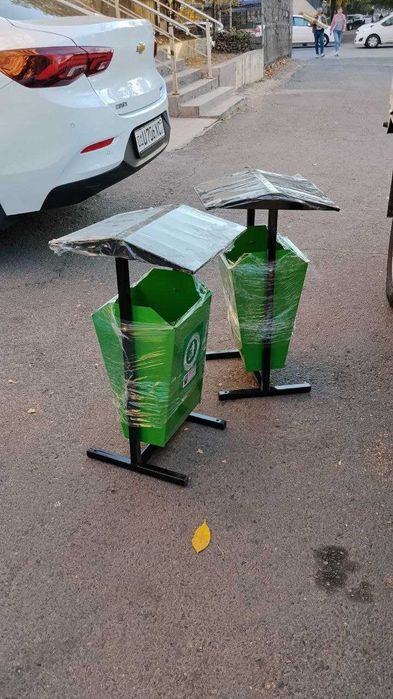 Уличная урна одинарная