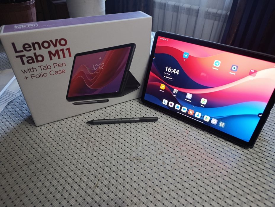 Lenovo Tab M11 with Tab Pen + Folio Case