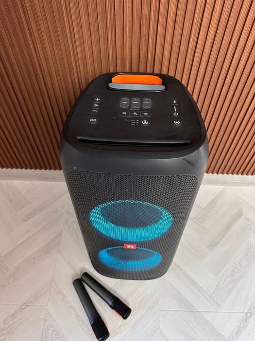 Продам колонку JBL и микрофоны