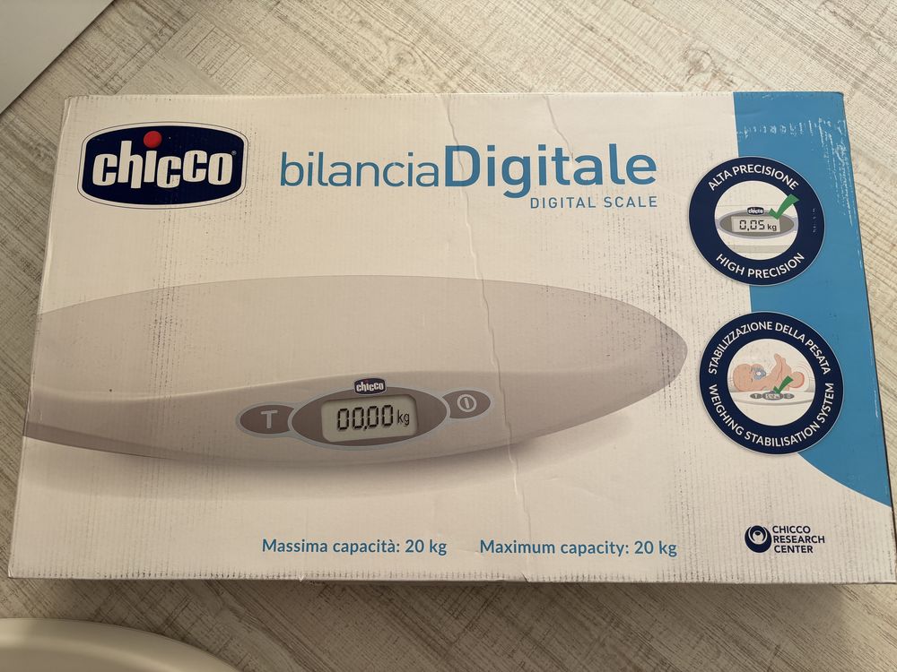 Chicco кантар за бебе