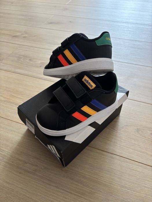 Vand adidasi Adidas