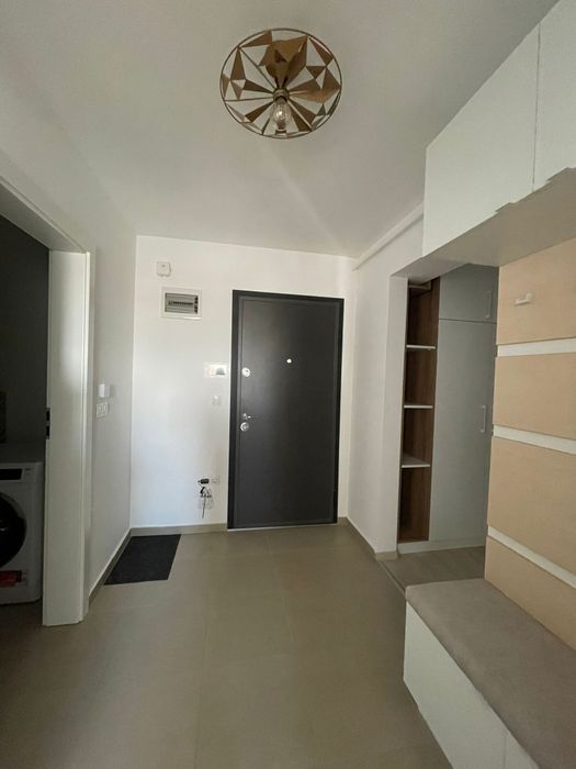 De închiriat apartament cu 2 camere