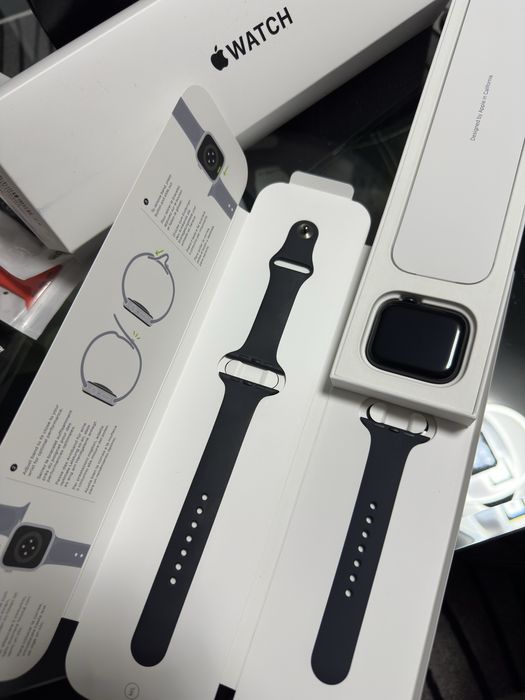 Часовник apple watch se 2 44 mm midnight