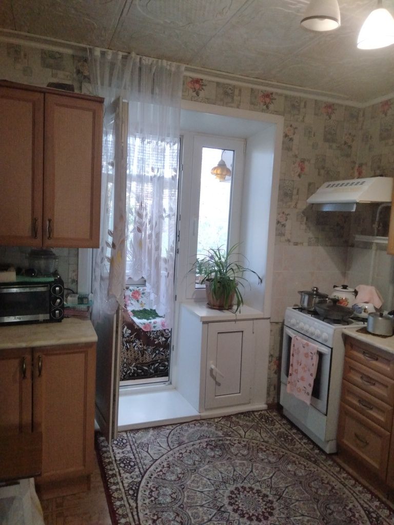 Продается 2х ком.кв.кирпичный дом 4 этаж из 5,  49кв.м