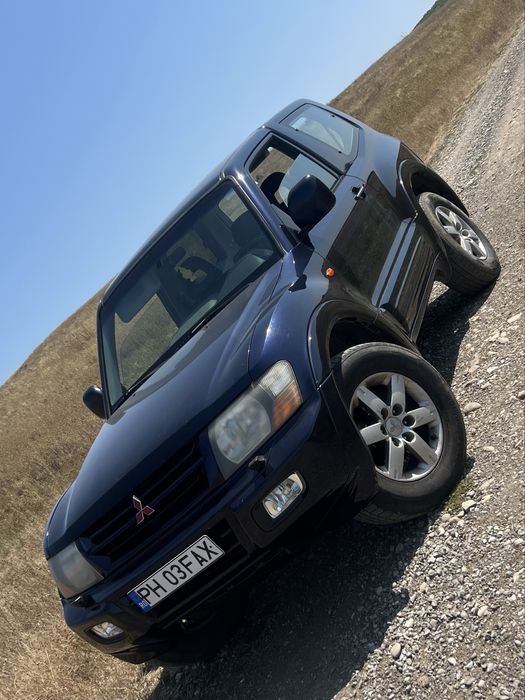 Mitsubishi Pajero 2003