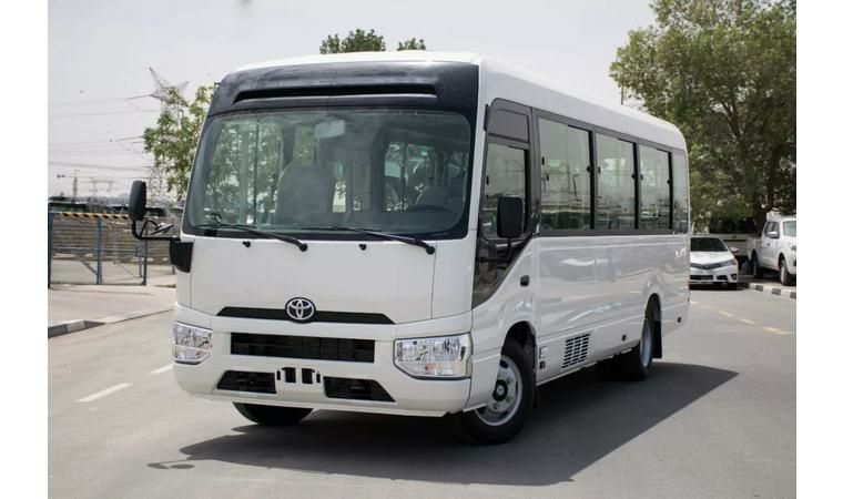 Лобовое стекло на Toyota Coaster 2017 и выше
