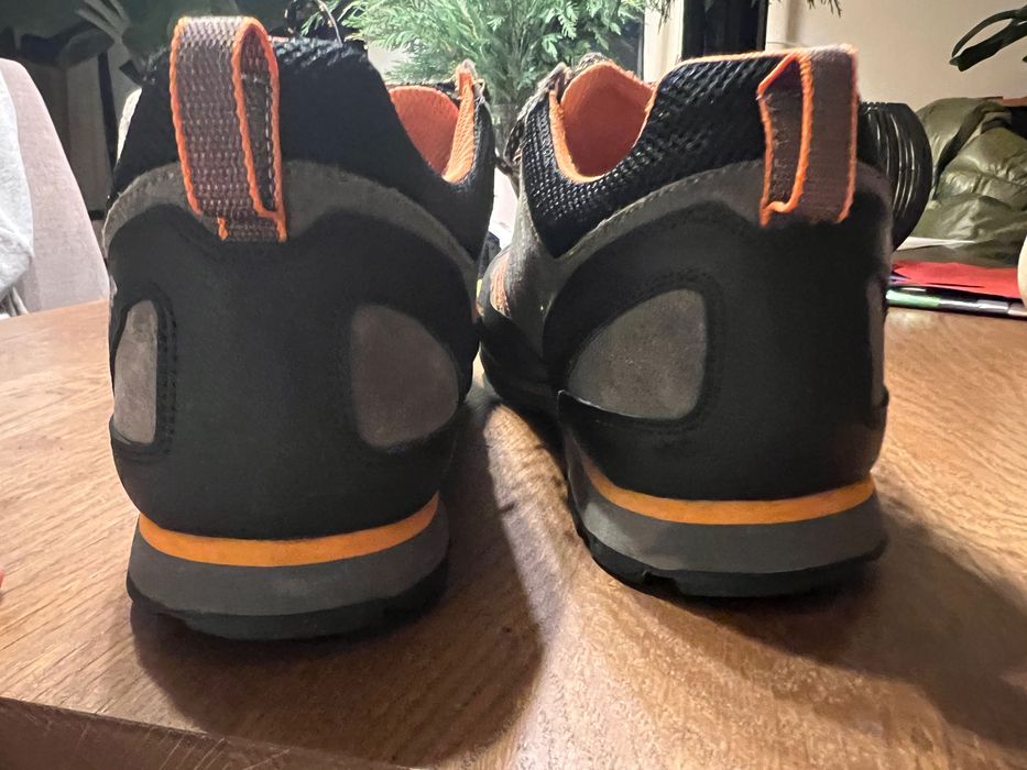 Обувки Scarpa номер 46