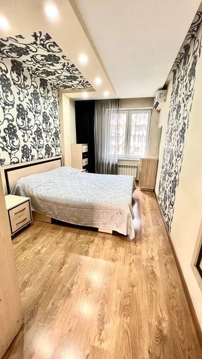 Продаётся 2в3 ком на ЦУМ 63м2 ор-р: Сенат