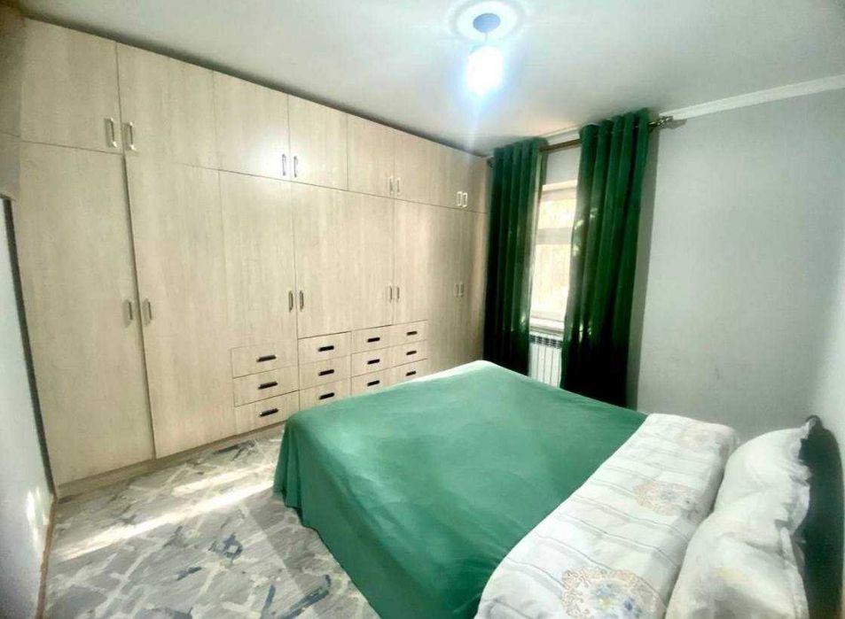 Сдается квартира..  просп.Амира Темура