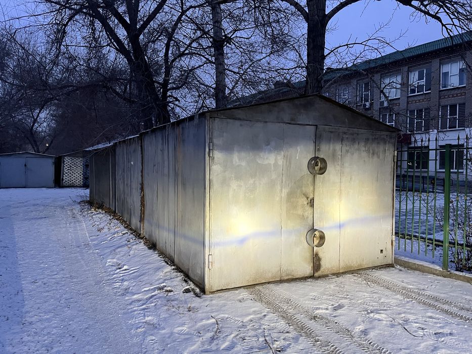 Продам гаражи 2 штуки