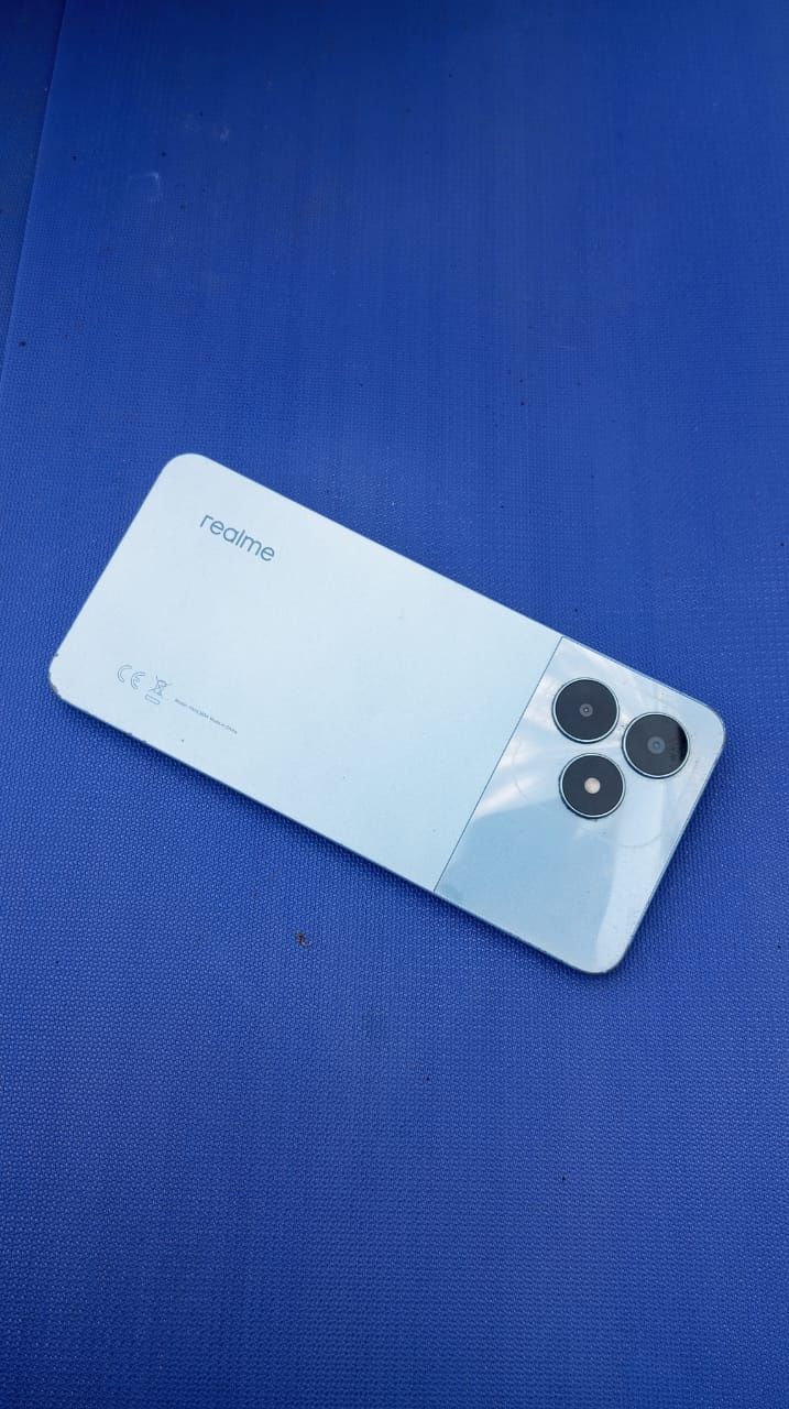 reallmе note 50 в идеальном состоянии