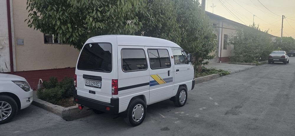 Дамас сотилади 2025 йил 1600км йурган янги гази бор 13 диска балон