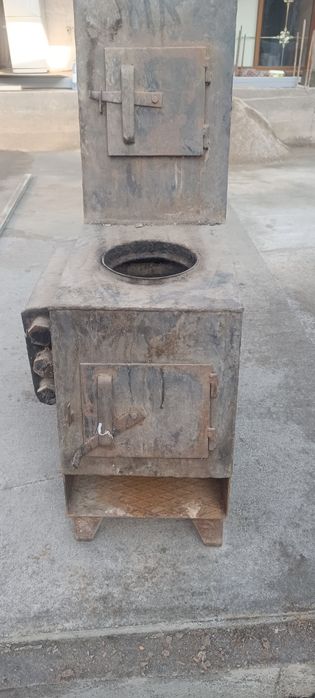 Печь для дома , сапог.