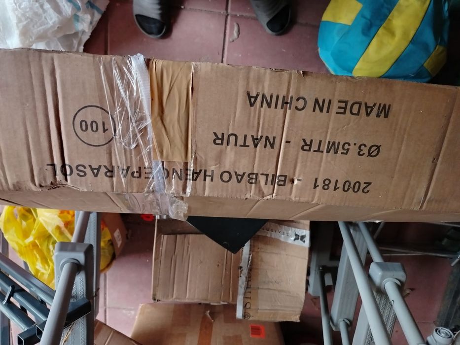 Umbrela 3,5 metri, Noua sigilata!! cadru din aluminiu pivotantanta 360