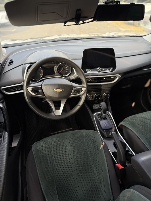 Shevrolet Tracker 2 LS 2023 ideal