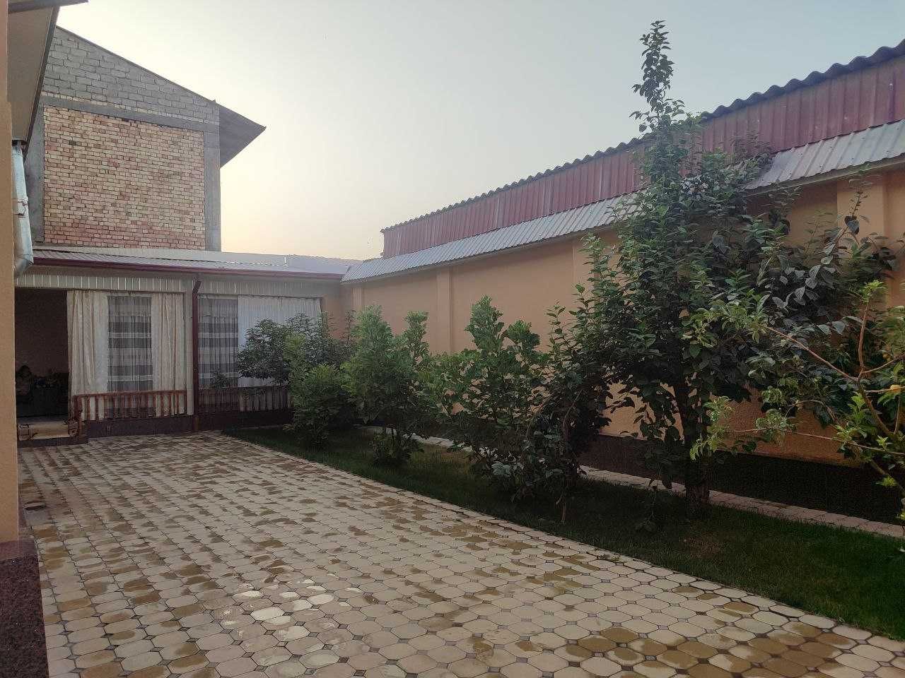 Продаётся дом в не далеко от парка Локоматив ( Кибрайский район).