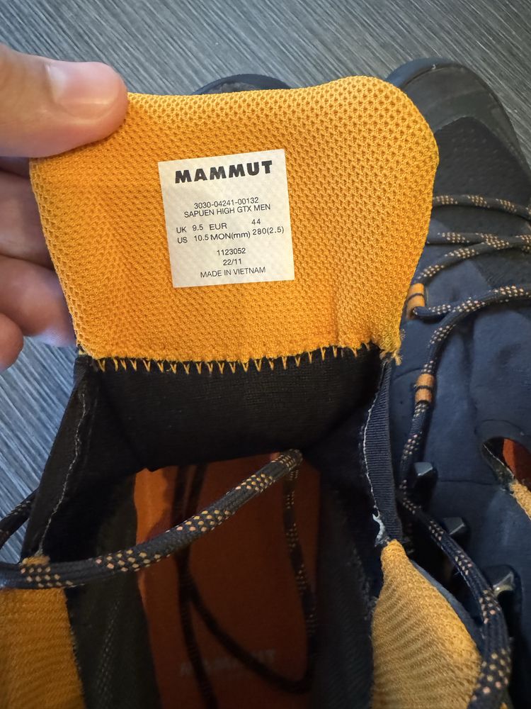Туристически обувки Mammut Sapuen High GTX Men