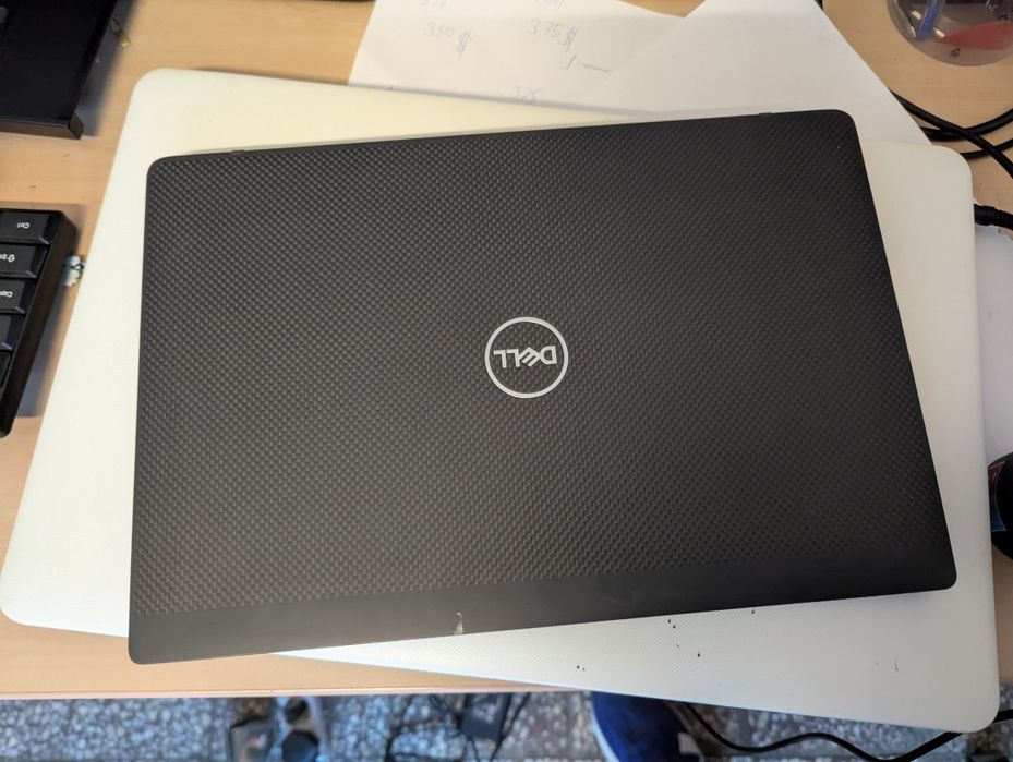 Dell Latitude 7400