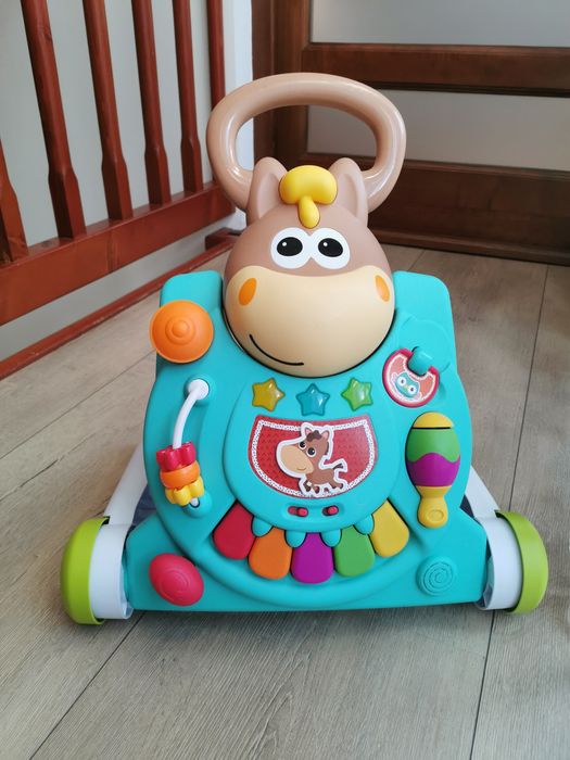 Antemergator si masuta de activitati