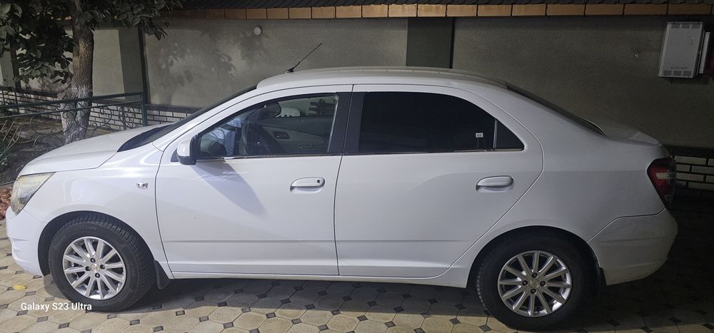 Продаётся автомобиль Шевролет Кобальт