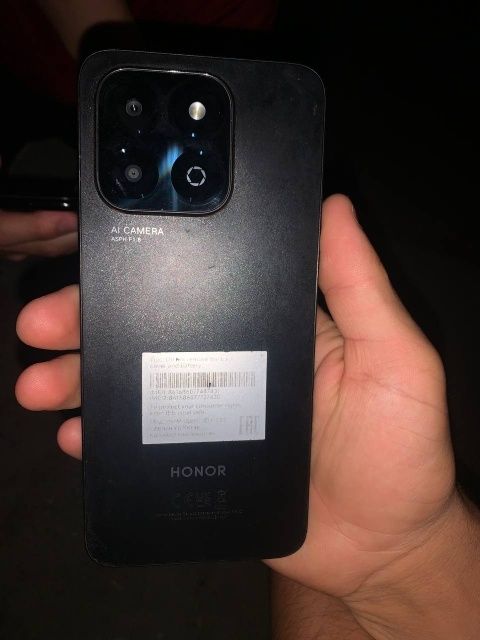 Honor x6b sotiladi surishni oladiganlar bulsa Manga aloqaga chqilar