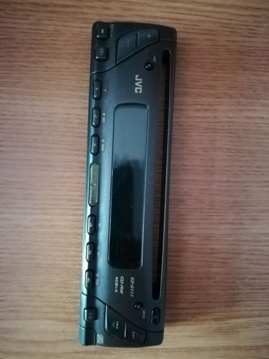 Fata radio mp3 JVC. KD-G 111