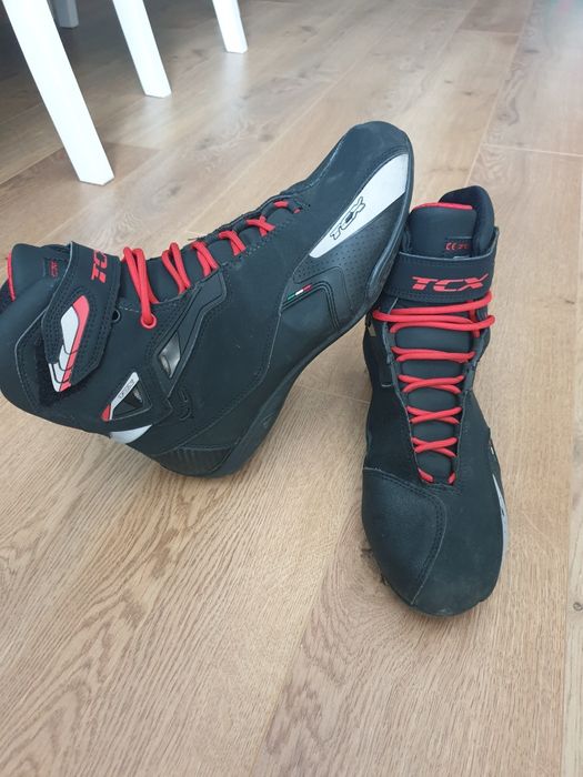 Vand echipament complet moto