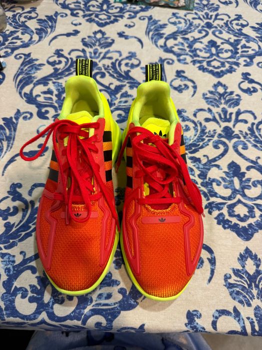 Маратонки adidas 38