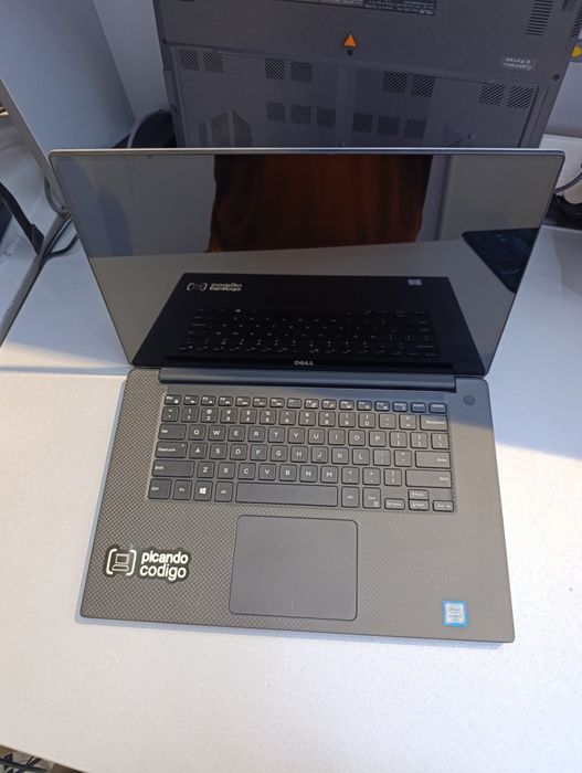 Noutbuk Dell precision 5510