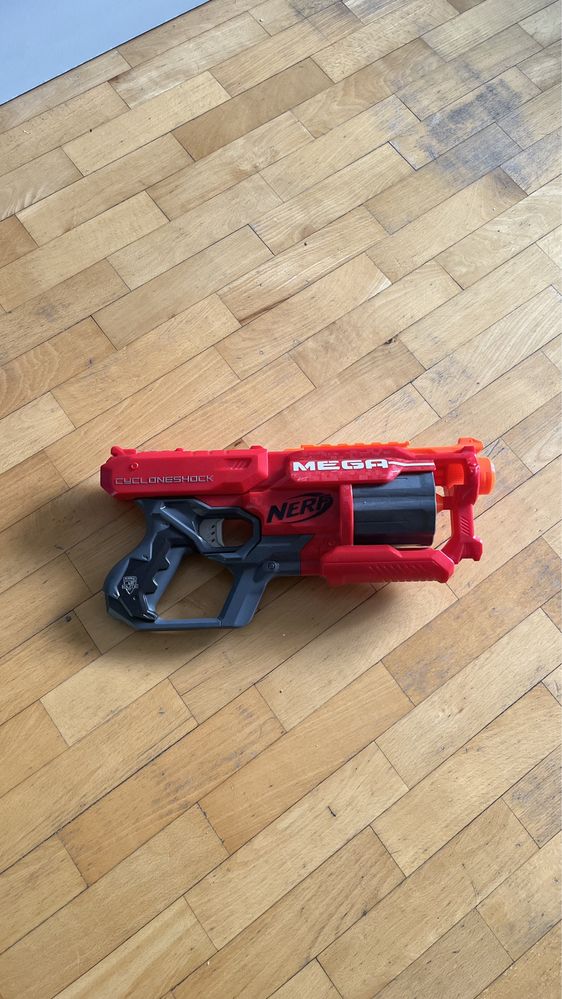 Nerf пистолети и оръжия