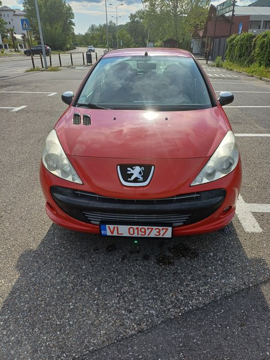 Peugeot 206+  Benzina