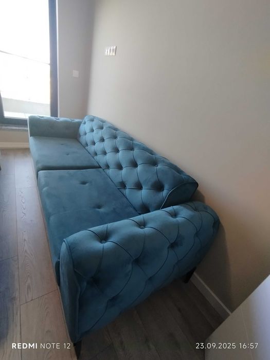 НОВ диван в Син Цвят
