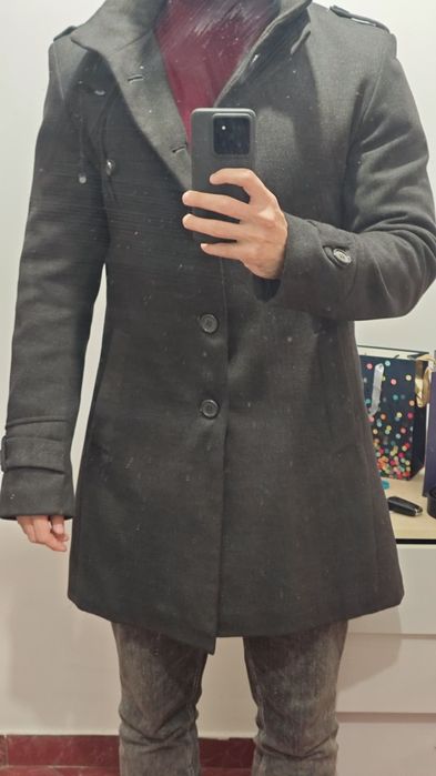 Сиво зимно палто